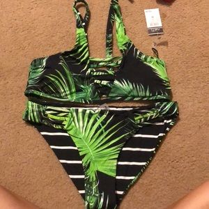 New! Matching bikini set. Reversible